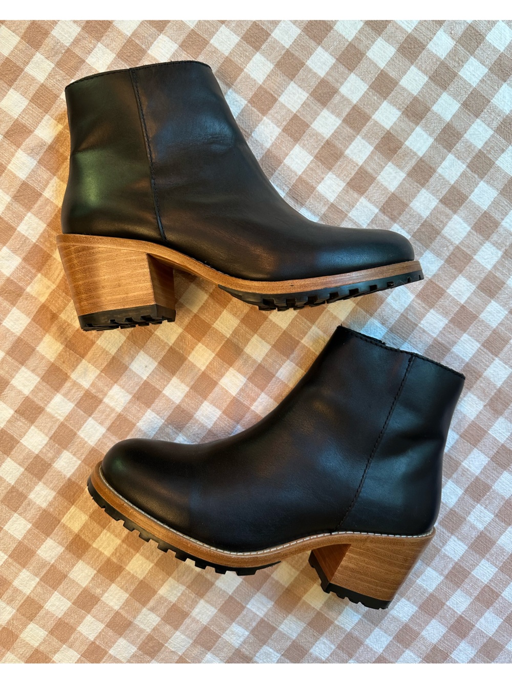 Patina Portland Leather - Black Leather Ankle Boot, Wood Block Heel - sz 9.5